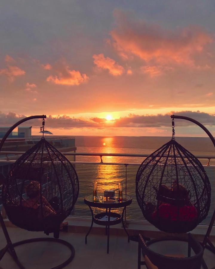 Sunrise Apart-Hotel Батуми Экстерьер фото